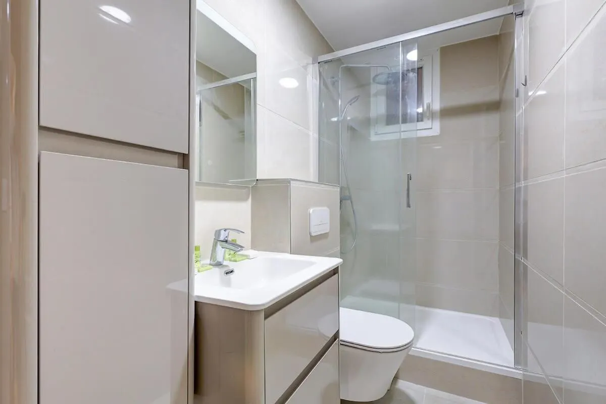 108-Cozy Apartment In Republique Parigi